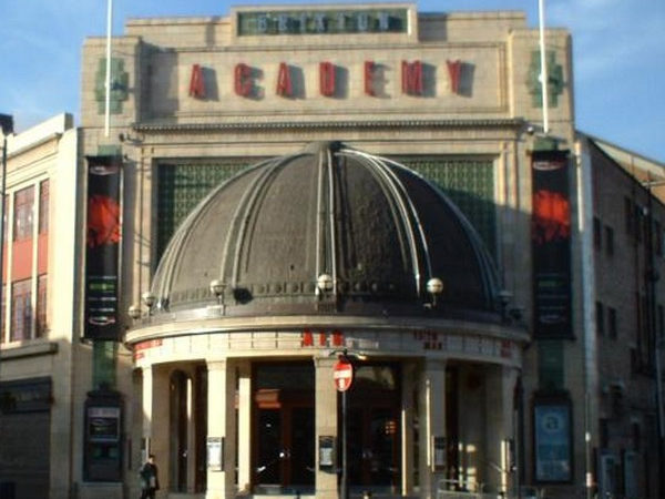 Cinco Discos Para Conhecer: Templos do Rock – Brixton Academy